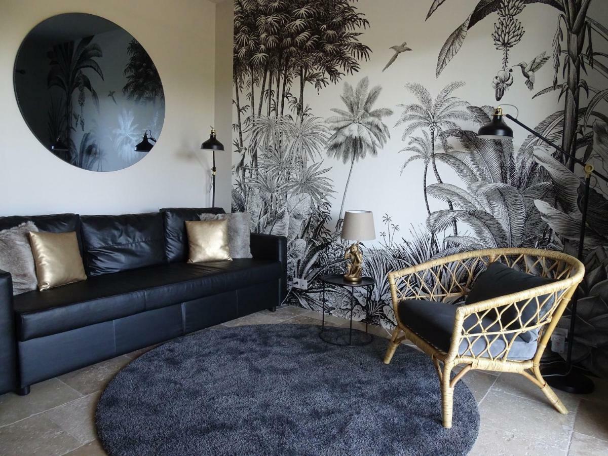 Maison Du Apartment